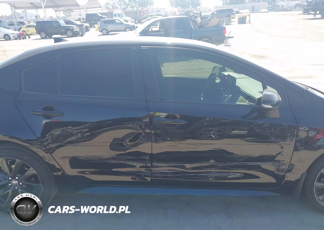 2025 Toyota Corolla Hybrid Se VIN:JTDBCMFE7S3095460 - 13