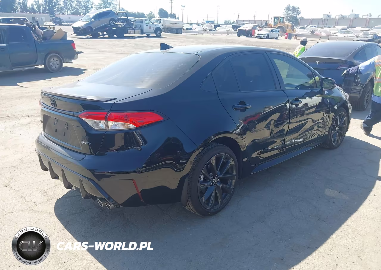 2025 Toyota Corolla Hybrid Se VIN:JTDBCMFE7S3095460 - 4