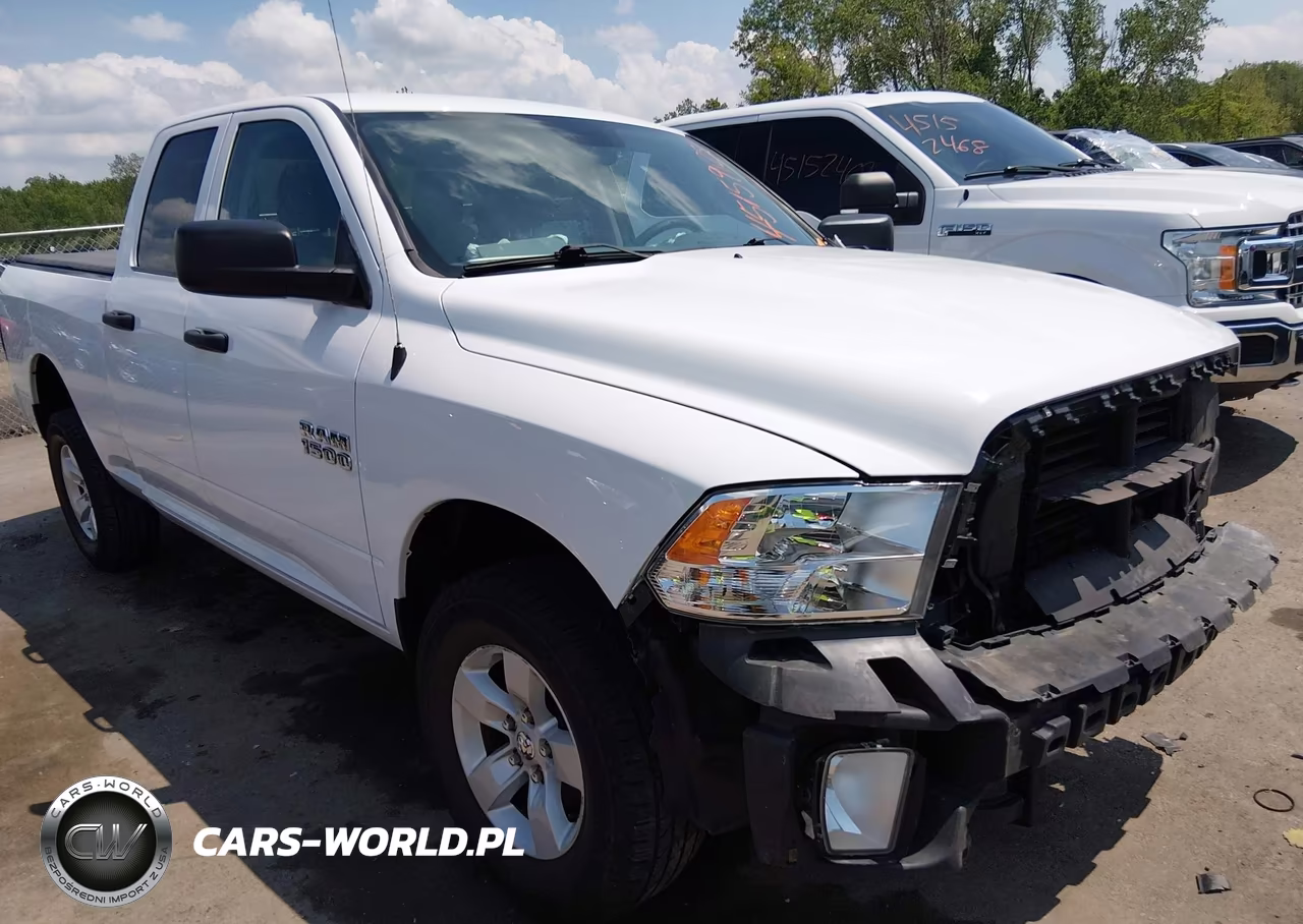 2018 Ram 1500 Express 4X4 6'4 Box – zdjęcie 1 z 17