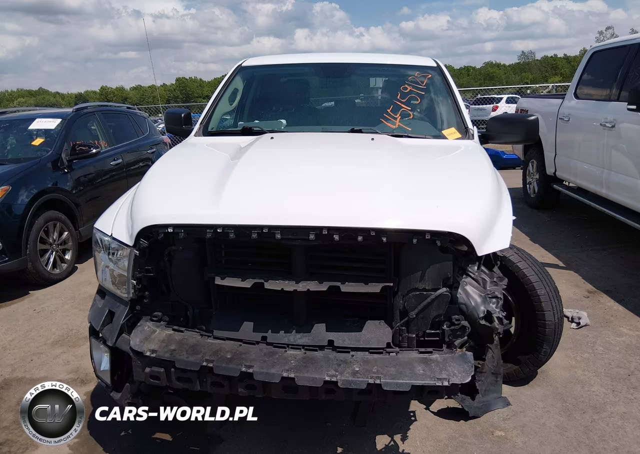 2018 Ram 1500 Express 4X4 6'4 Box VIN:1C6RR7FG6JS260491 - 13