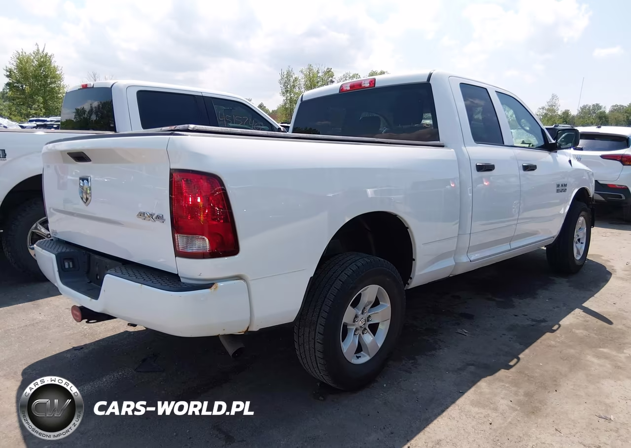 2018 Ram 1500 Express 4X4 6'4 Box VIN:1C6RR7FG6JS260491 - 4