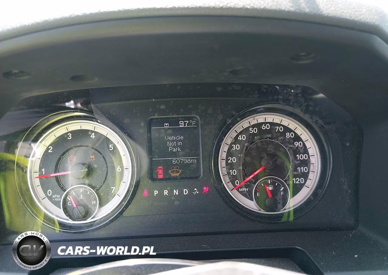 2018 Ram 1500 Express 4X4 6'4 Box VIN:1C6RR7FG6JS260491 - 7