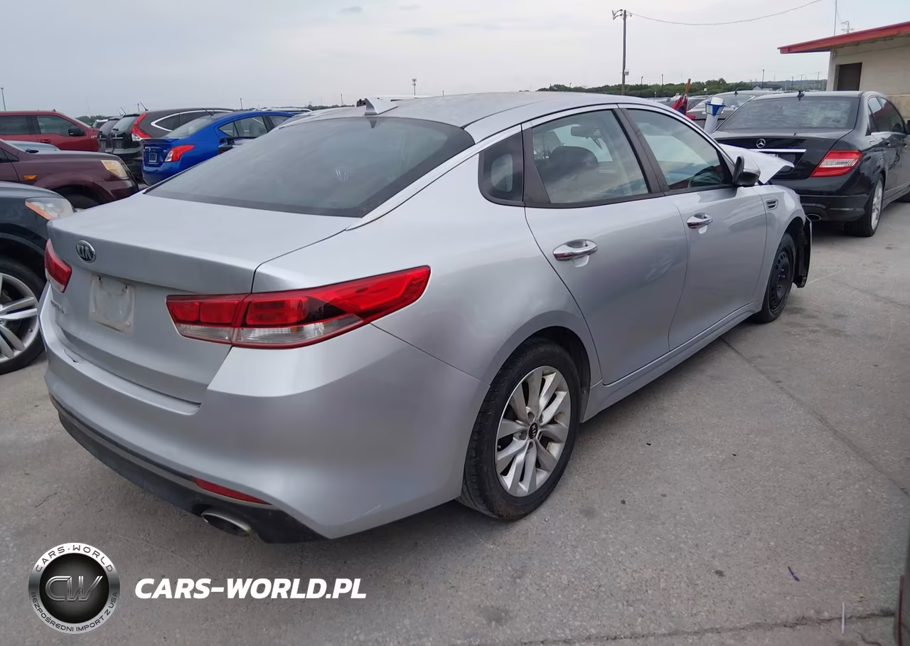 2017 Kia Optima Lx VIN:5XXGT4L37HG163337 - 4