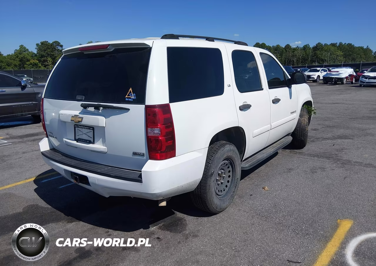 2007 Chevrolet Tahoe Ls VIN:1GNFC13077J228298 - 4