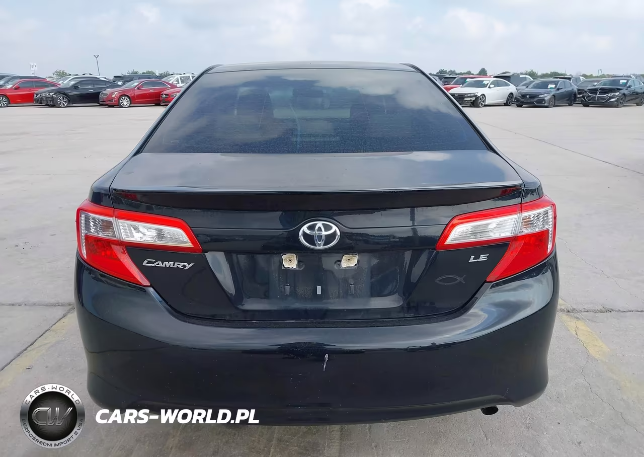 2012 Toyota Camry Le VIN:4T4BF1FK2CR187343 - 17