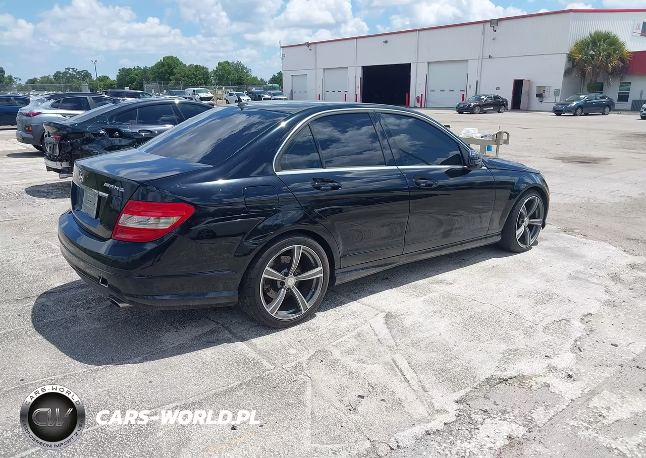 2010 Mercedes-Benz C 300 Sport VIN:WDDGF5EB5AR130251 - 4