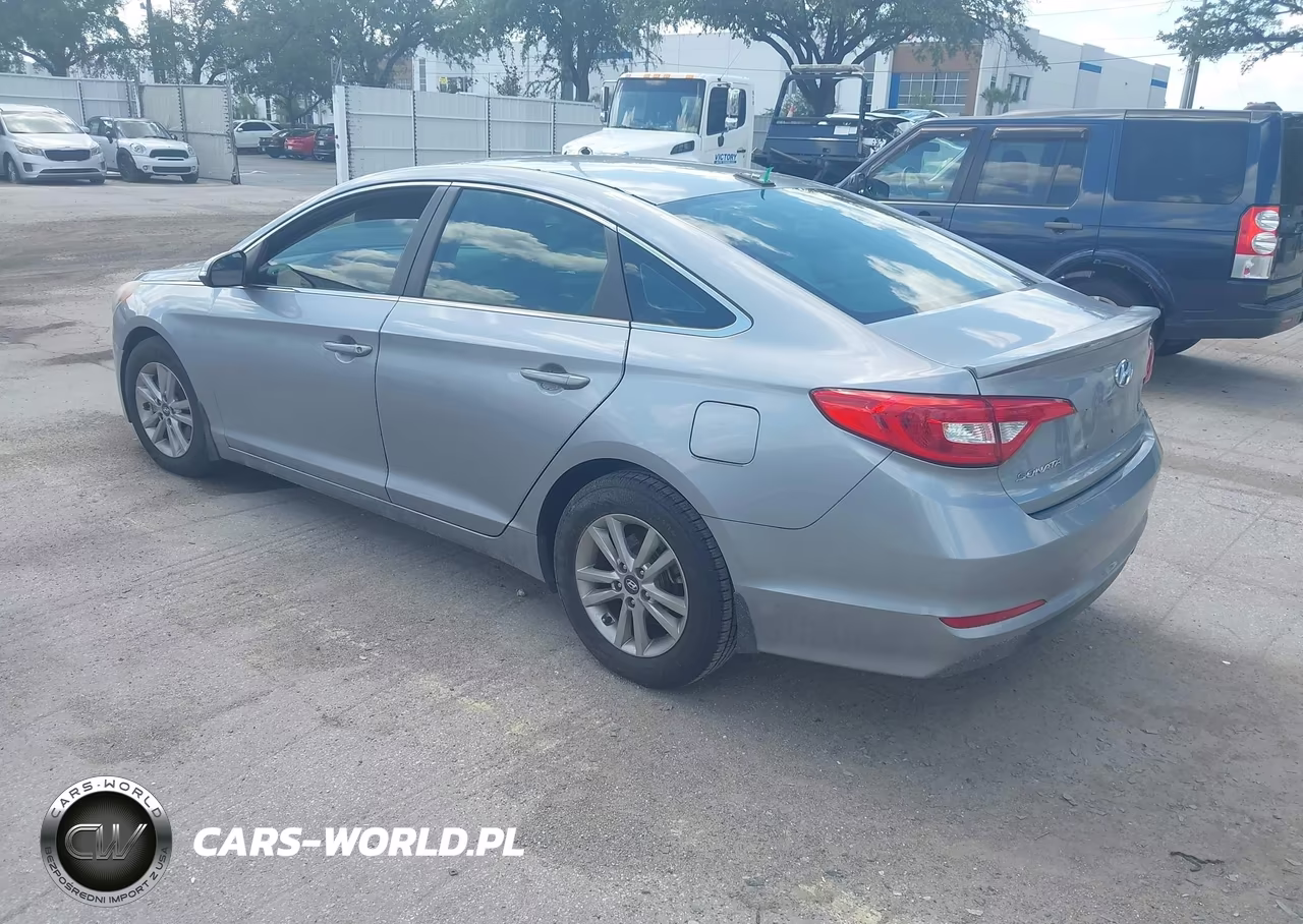 2015 Hyundai Sonata Eco VIN:5NPE24AA2FH128301 - 3