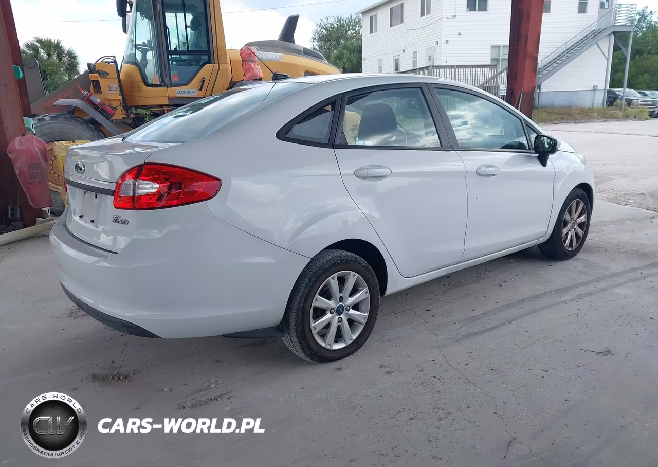 2012 Ford Fiesta Sel VIN:3FADP4CJ6CM208416 - 4