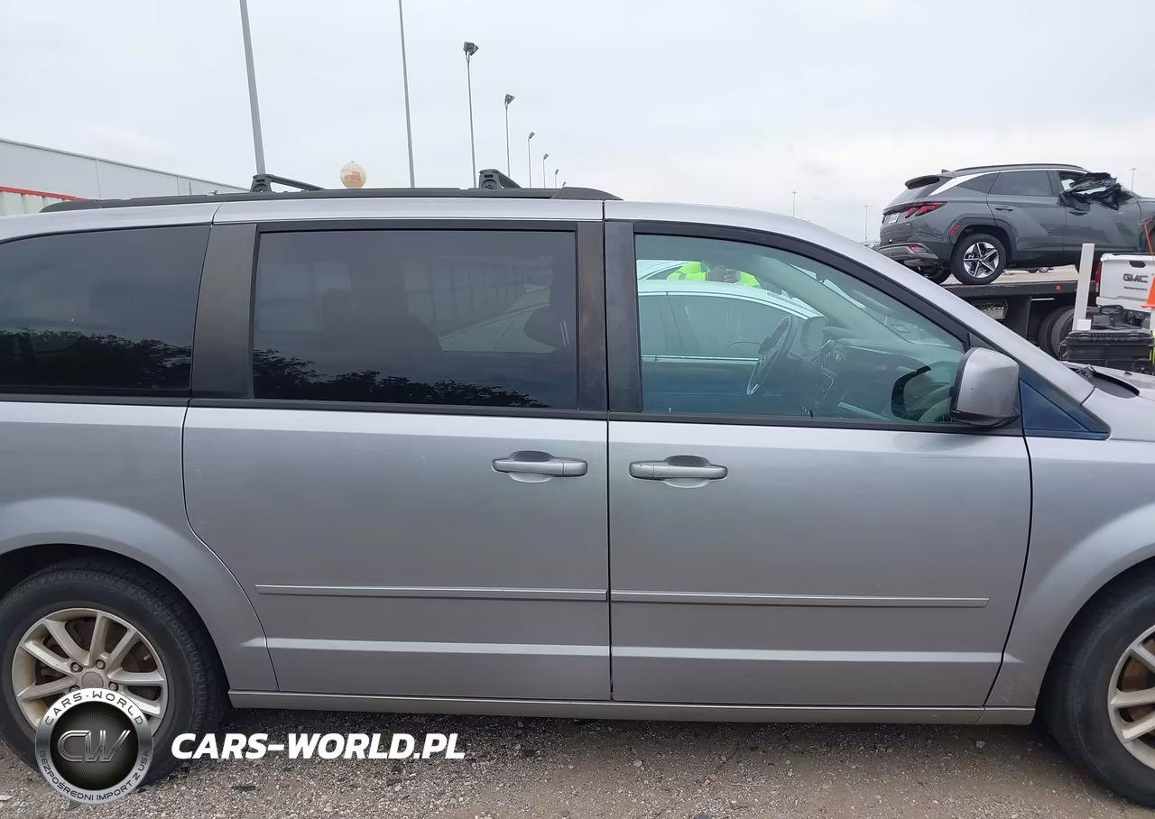 2016 Dodge Grand Caravan Sxt VIN:2C4RDGCG2GR354969 - 13