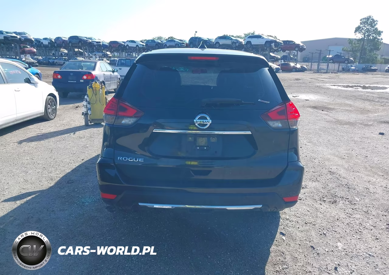 2017 Nissan Rogue S VIN:JN8AT2MTXHW139237 - 16