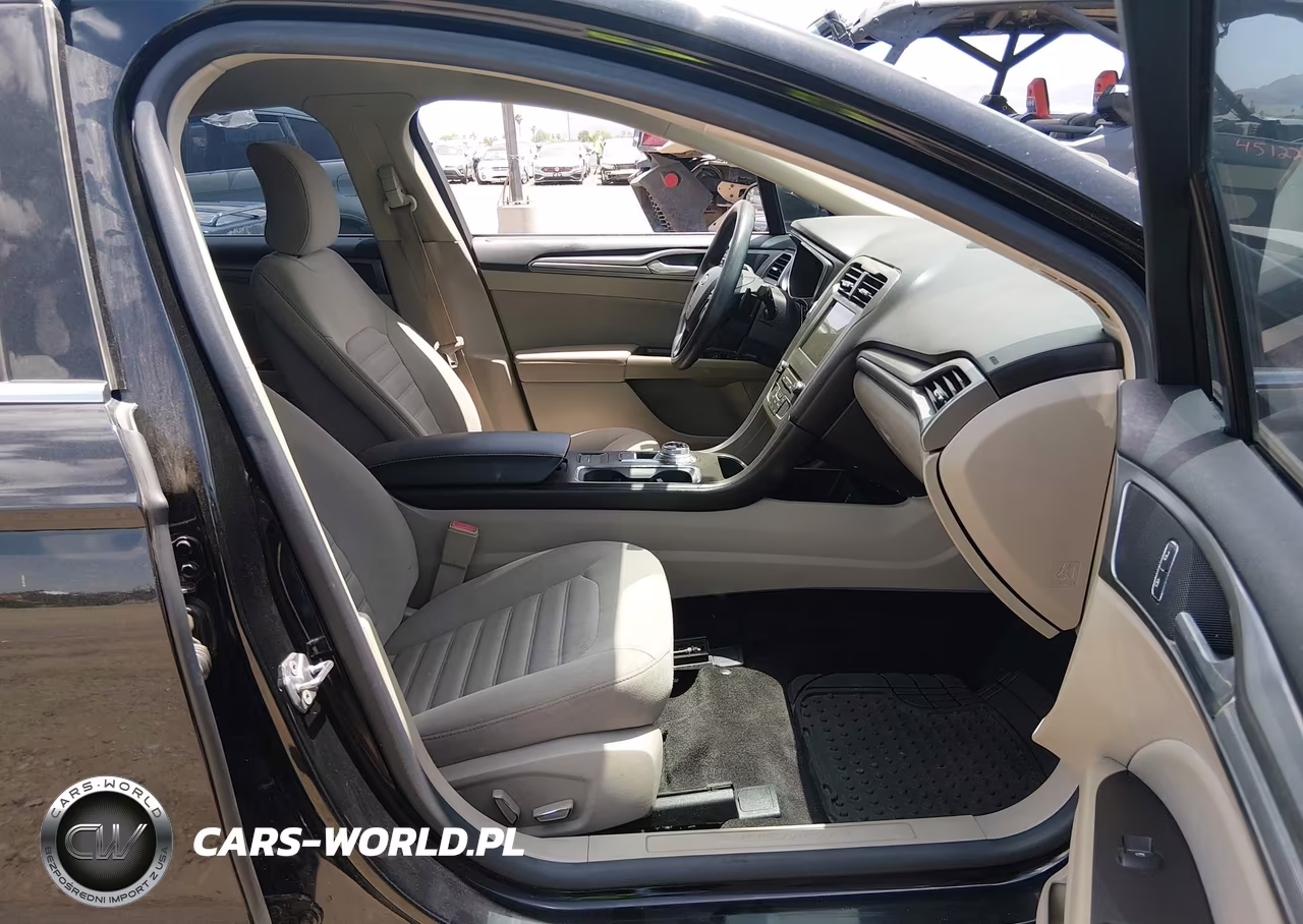 2017 Ford Fusion Se VIN:3FA6P0HD7HR380064 - 5