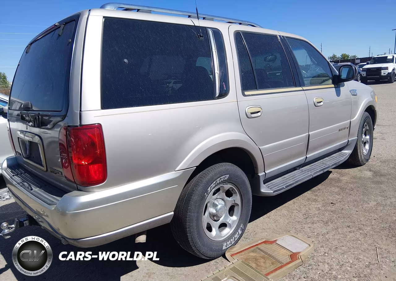 2000 Lincoln Navigator VIN:5LMPU28A5YLJ11271 - 4