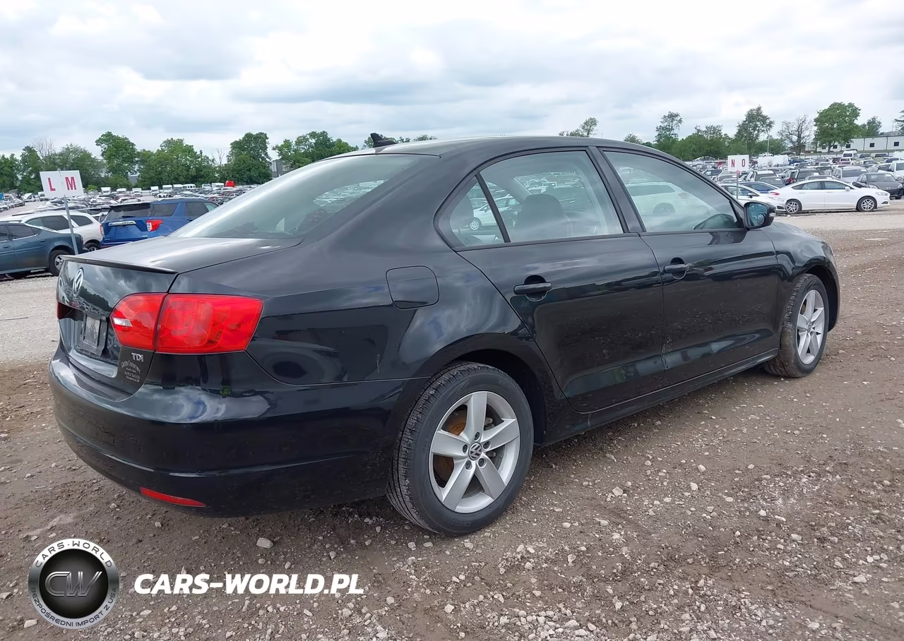 2012 Volkswagen Jetta 2.0L Tdi VIN:3VW3L7AJ6CM066121 - 4