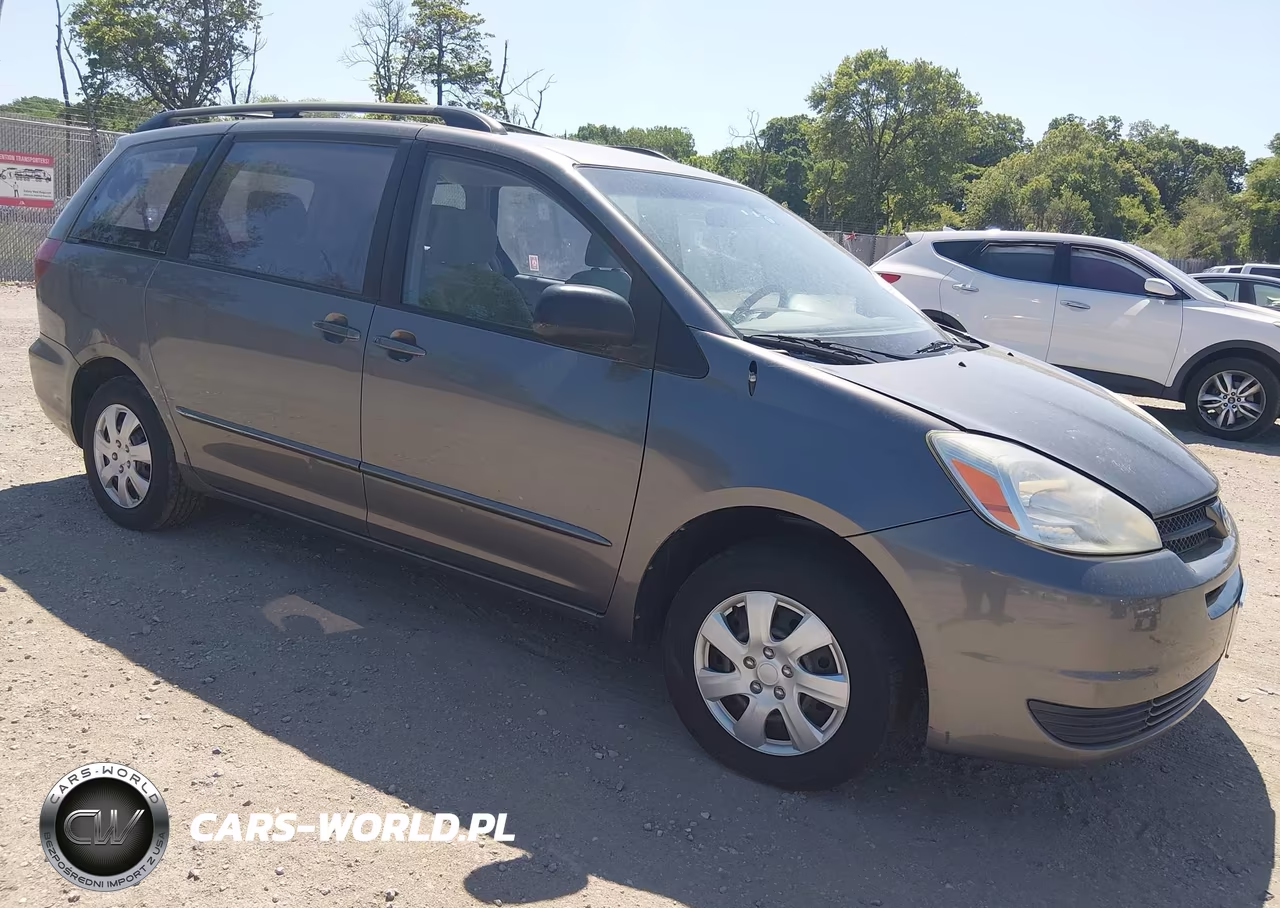2004 Toyota Sienna Le – zdjęcie 1 z 12