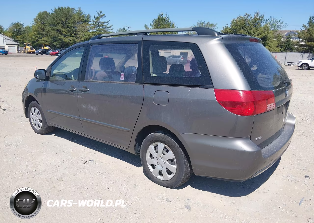 2004 Toyota Sienna Le VIN:5TDZA23CX4S057394 - 3