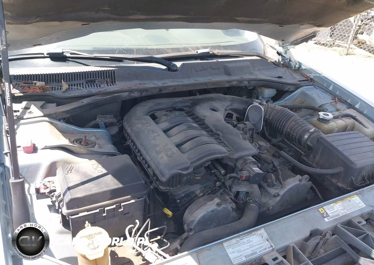 2008 Chrysler 300 Touring VIN:2C3KA53G08H267808 - 10