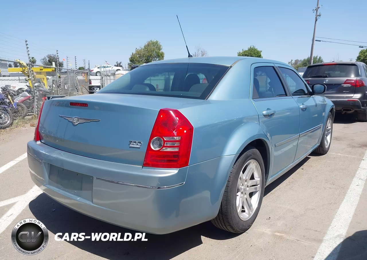 2008 Chrysler 300 Touring VIN:2C3KA53G08H267808 - 4