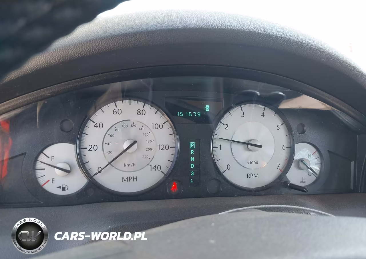 2008 Chrysler 300 Touring VIN:2C3KA53G08H267808 - 7