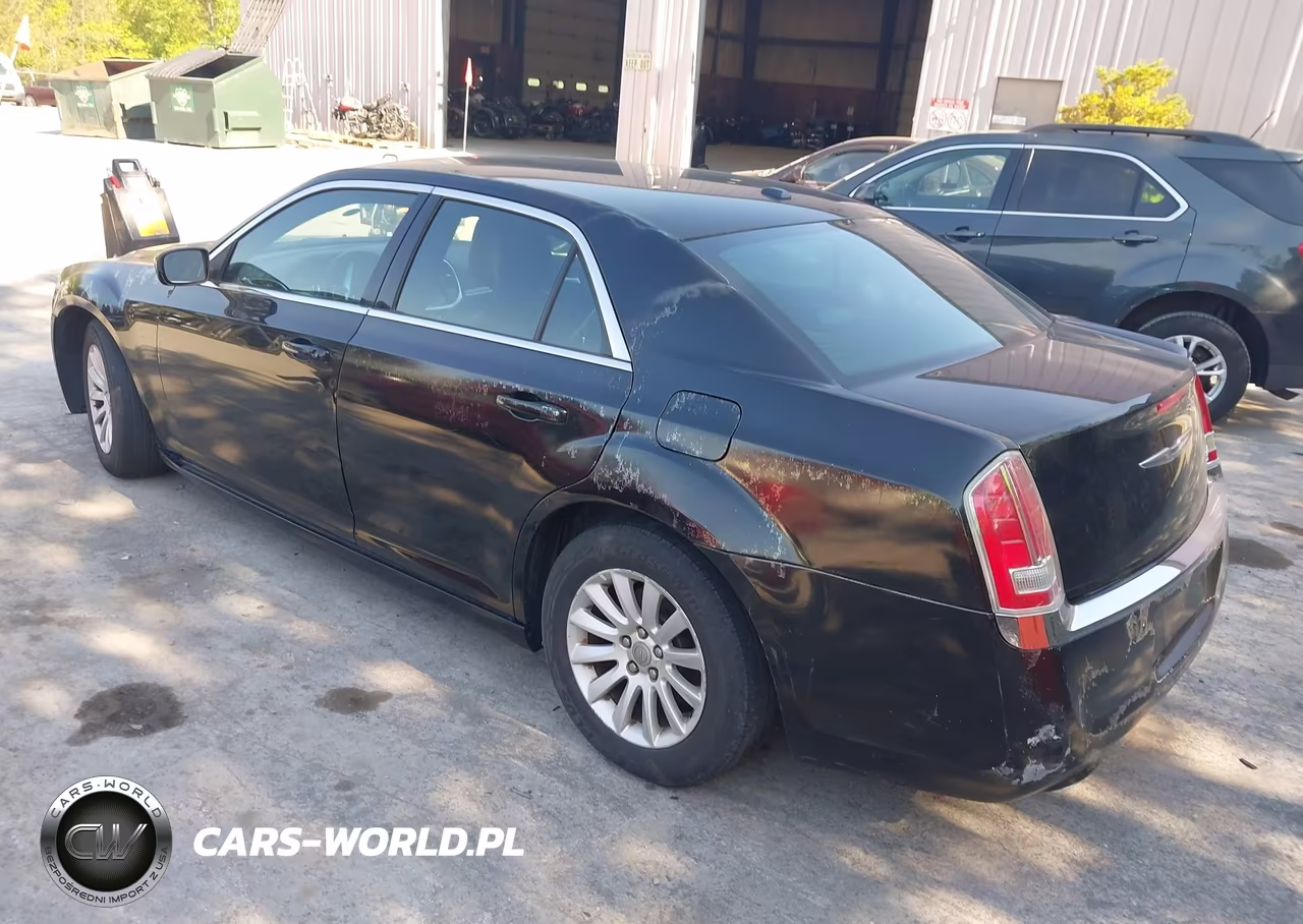 2013 Chrysler 300 Motown VIN:2C3CCAAG2DH510040 - 3