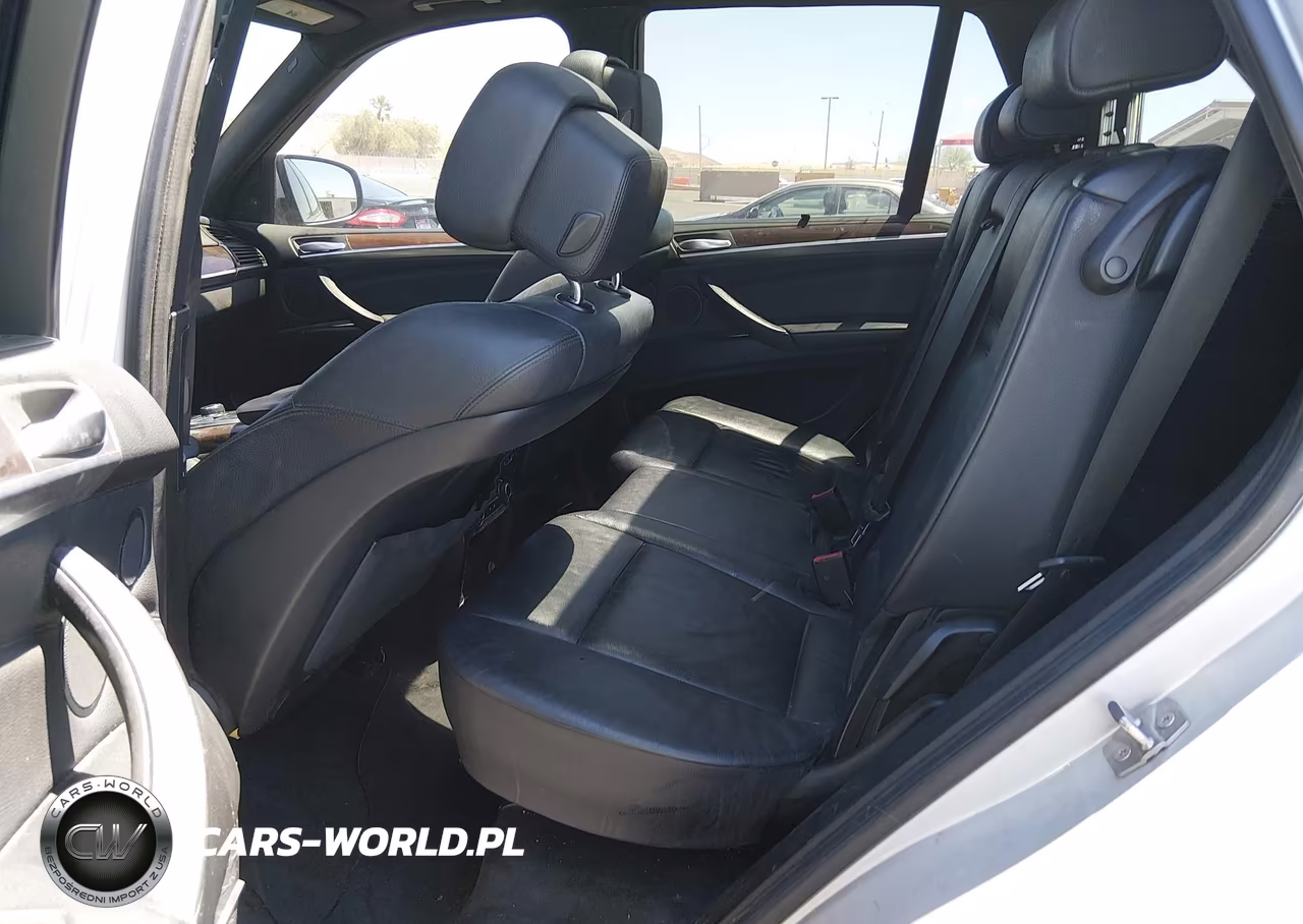 2012 BMW X5 xDrive50I VIN:5UXZV8C50CL423256 - 8