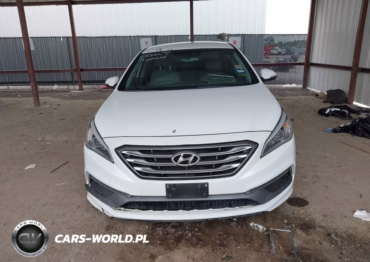 2015 Hyundai Sonata Sport VIN:5NPE34AF6FH044684 - 12