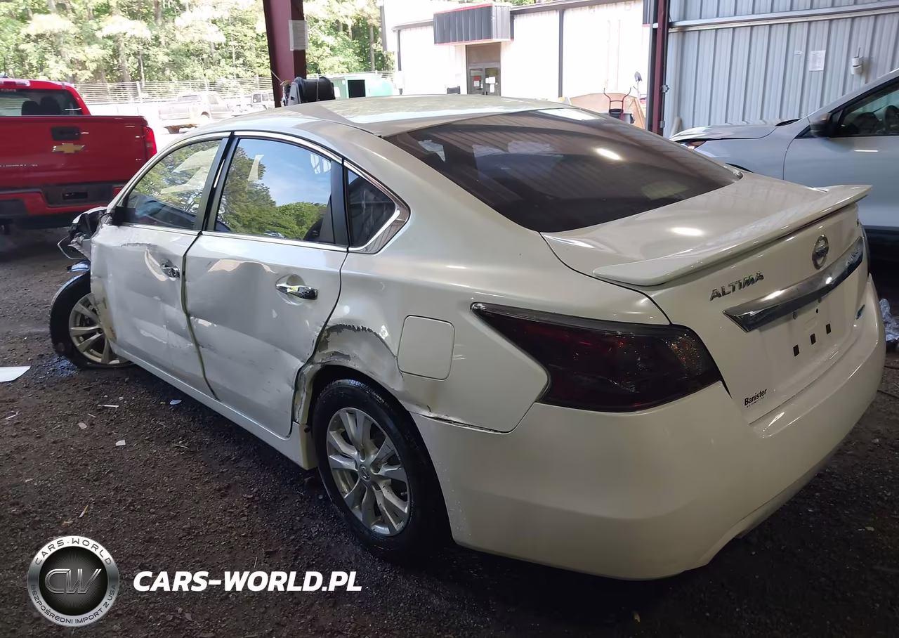2014 Nissan Altima 2.5 S VIN:1N4AL3AP2EC268360 - 3