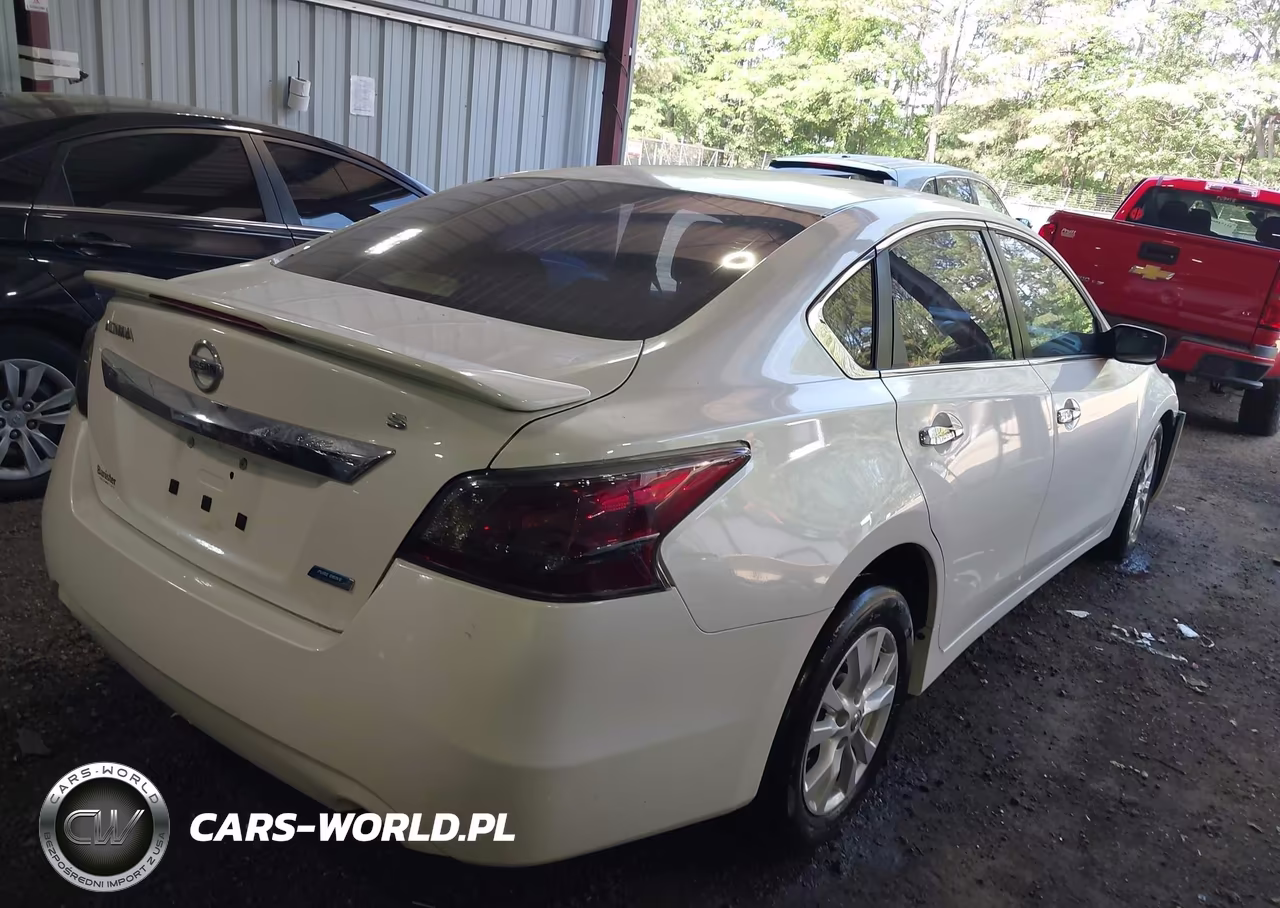 2014 Nissan Altima 2.5 S VIN:1N4AL3AP2EC268360 - 4