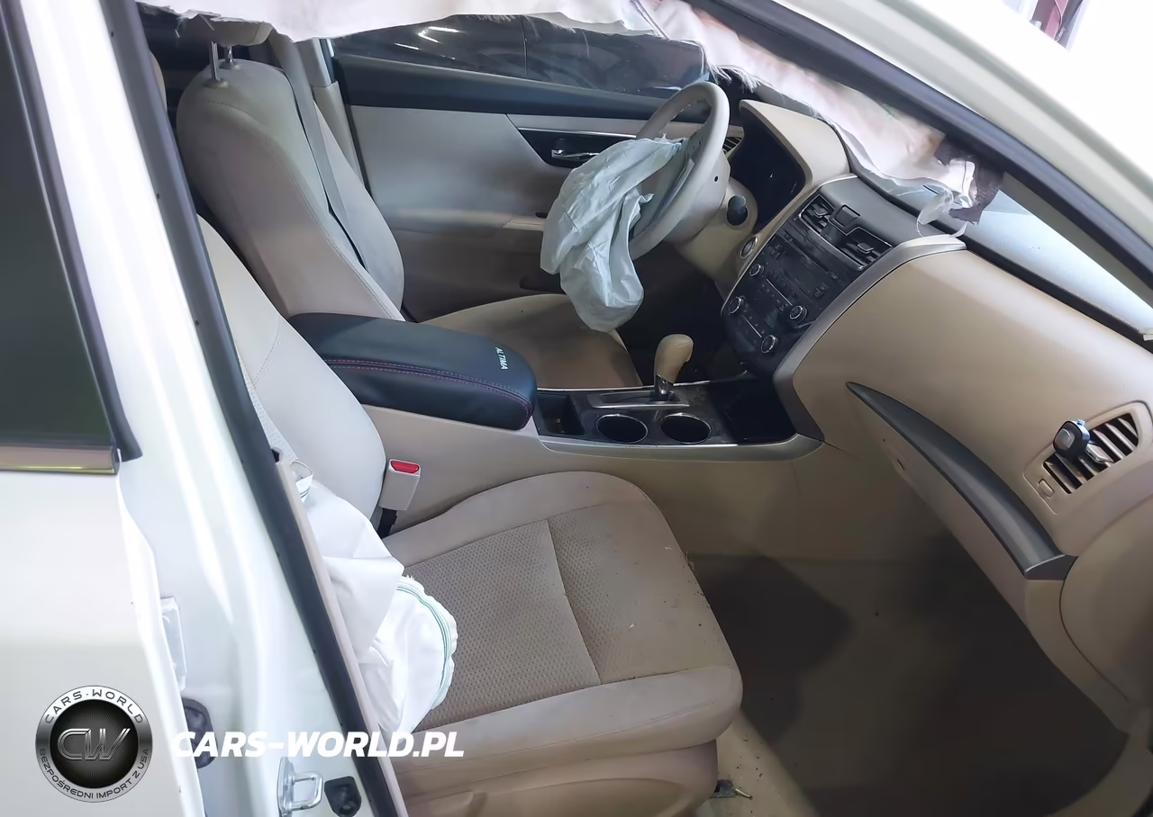 2014 Nissan Altima 2.5 S VIN:1N4AL3AP2EC268360 - 5
