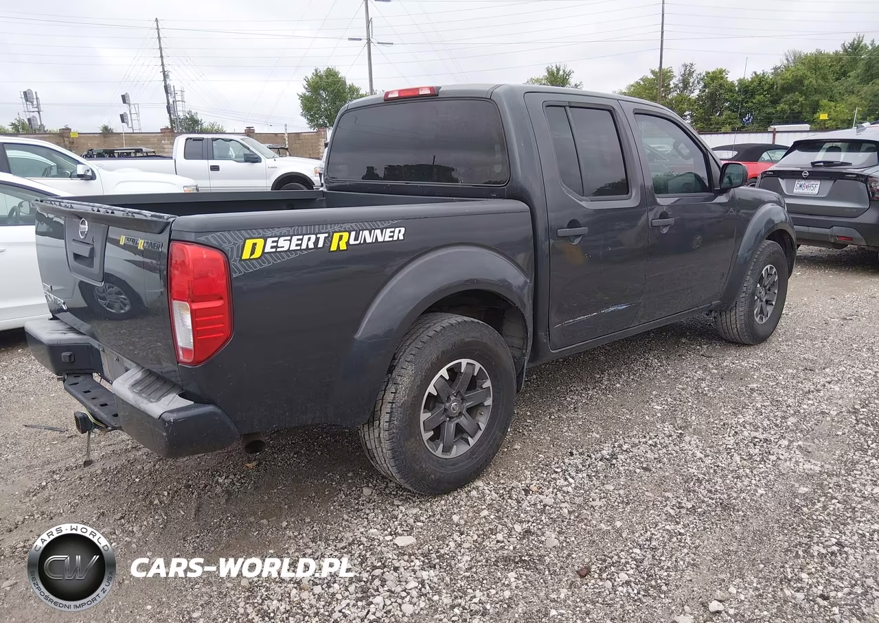 2015 Nissan Frontier Desert Runner VIN:1N6AD0ER4FN737579 - 4