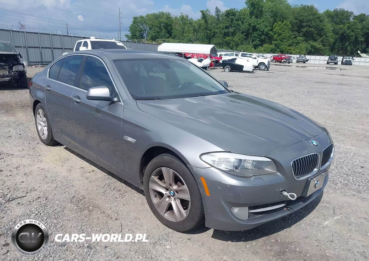 2013 BMW 528I xDrive – zdjęcie 1 z 12