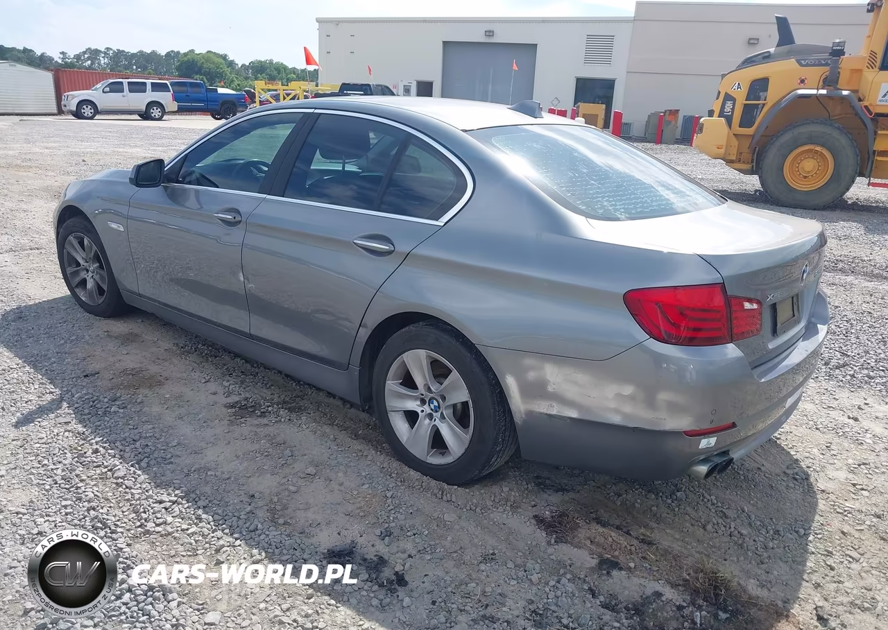 2013 BMW 528I xDrive VIN:WBAXH5C57DDW13000 - 3