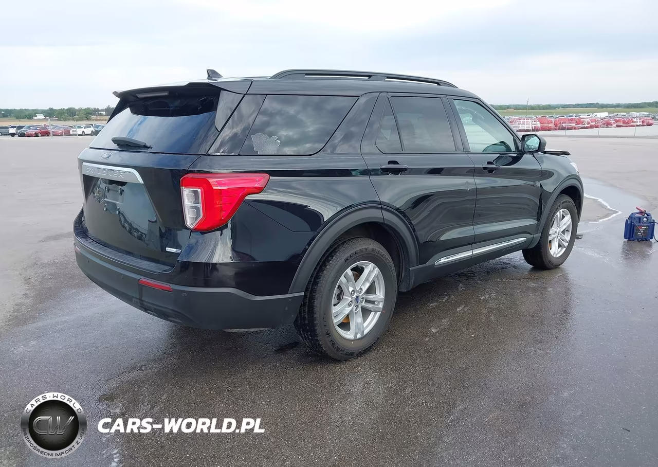 2020 Ford Explorer Xlt VIN:1FMSK8DH8LGC80422 - 4