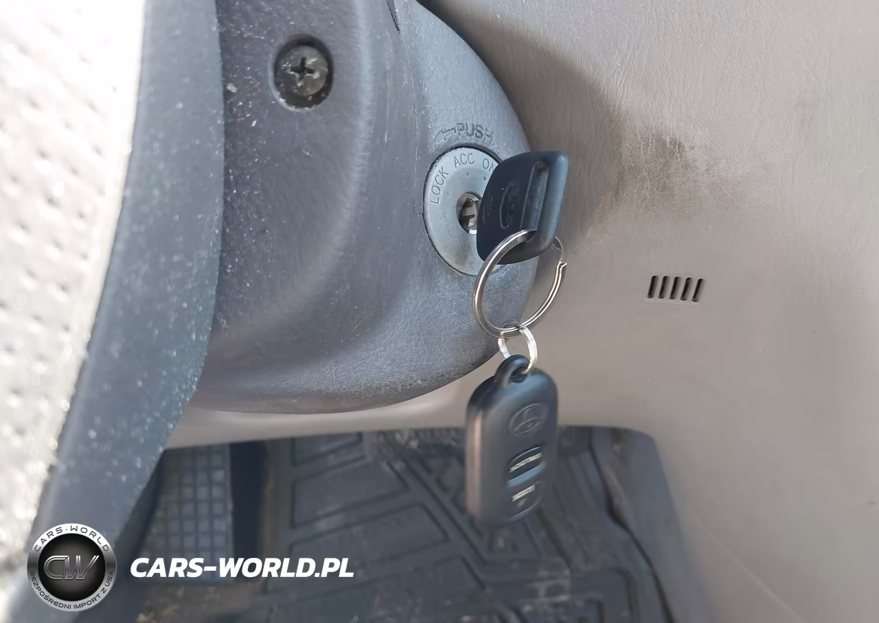 2004 Toyota Corolla Le VIN:1NXBR32E04Z241768 - 11