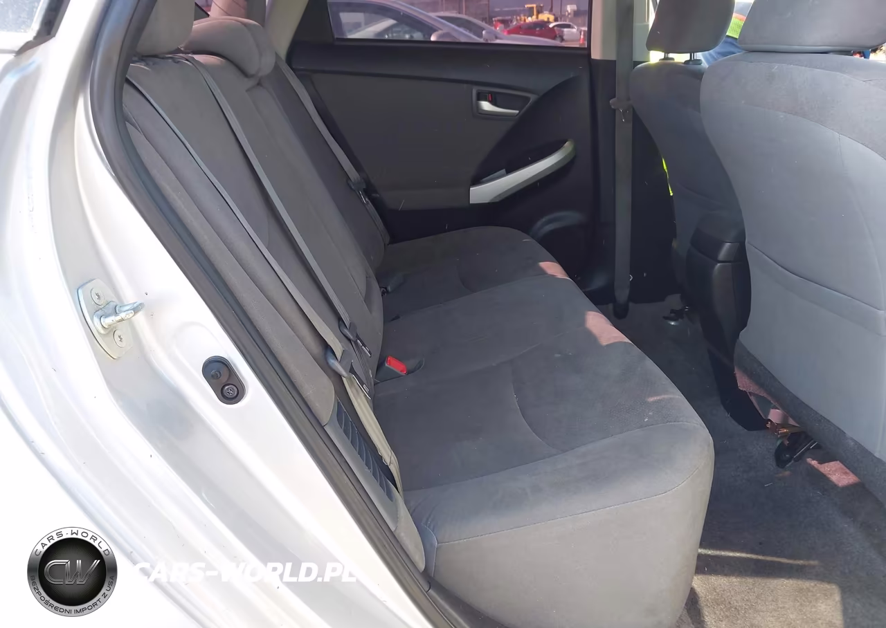 2015 Toyota Prius Three VIN:JTDKN3DU0F0413540 - 8