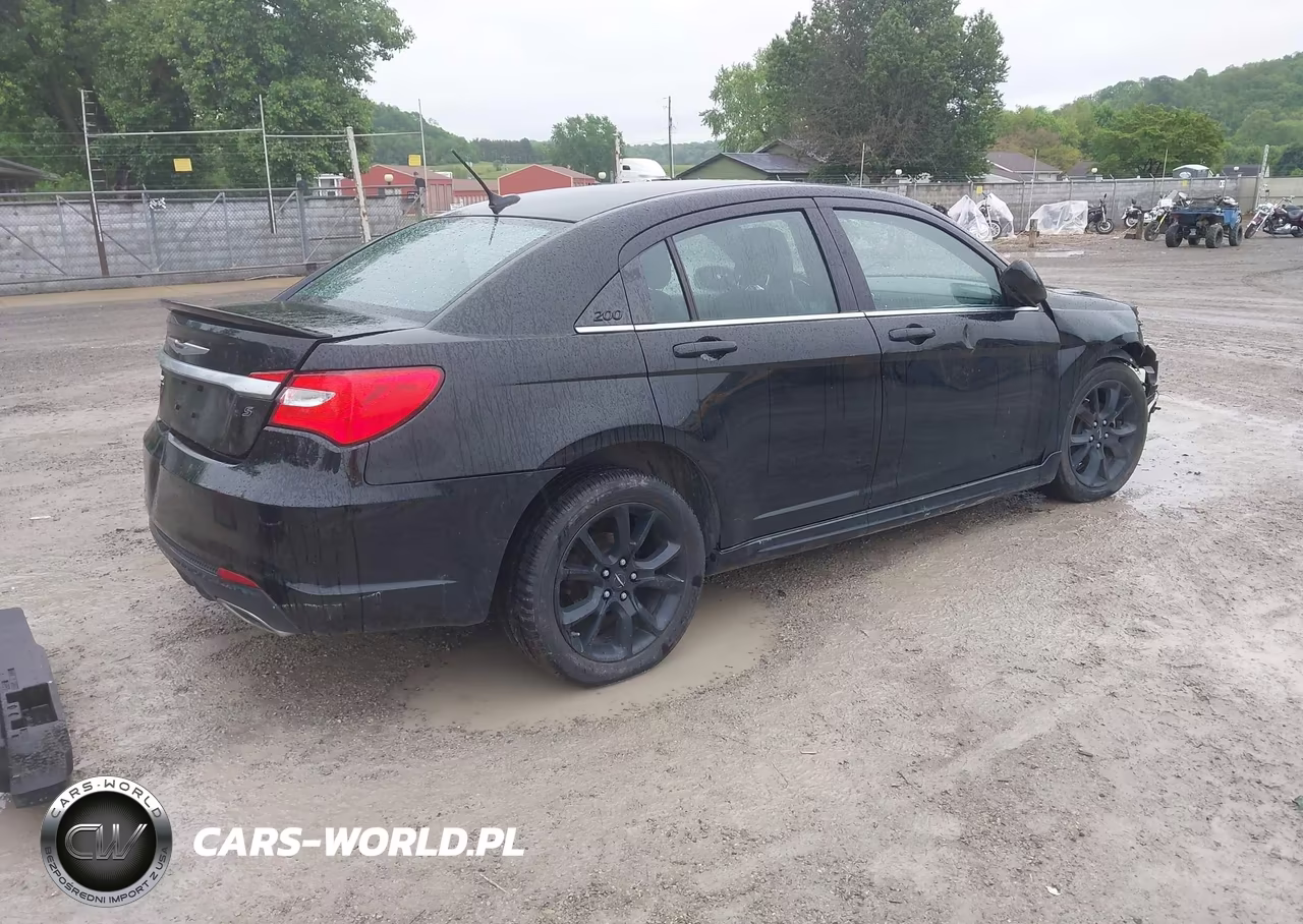 2014 Chrysler 200 Limited VIN:1C3CCBCG3EN164415 - 4