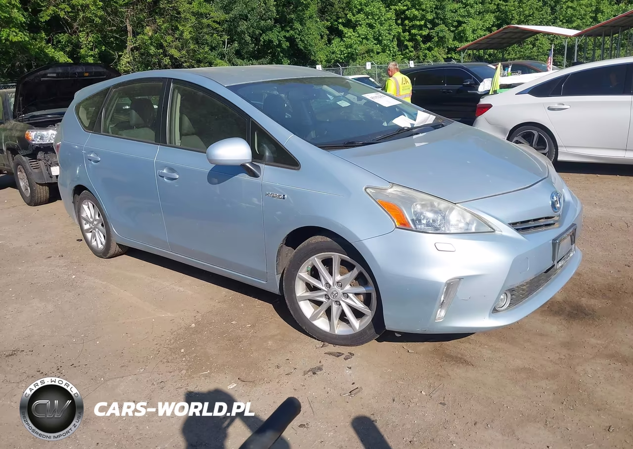 2013 Toyota Prius V Five