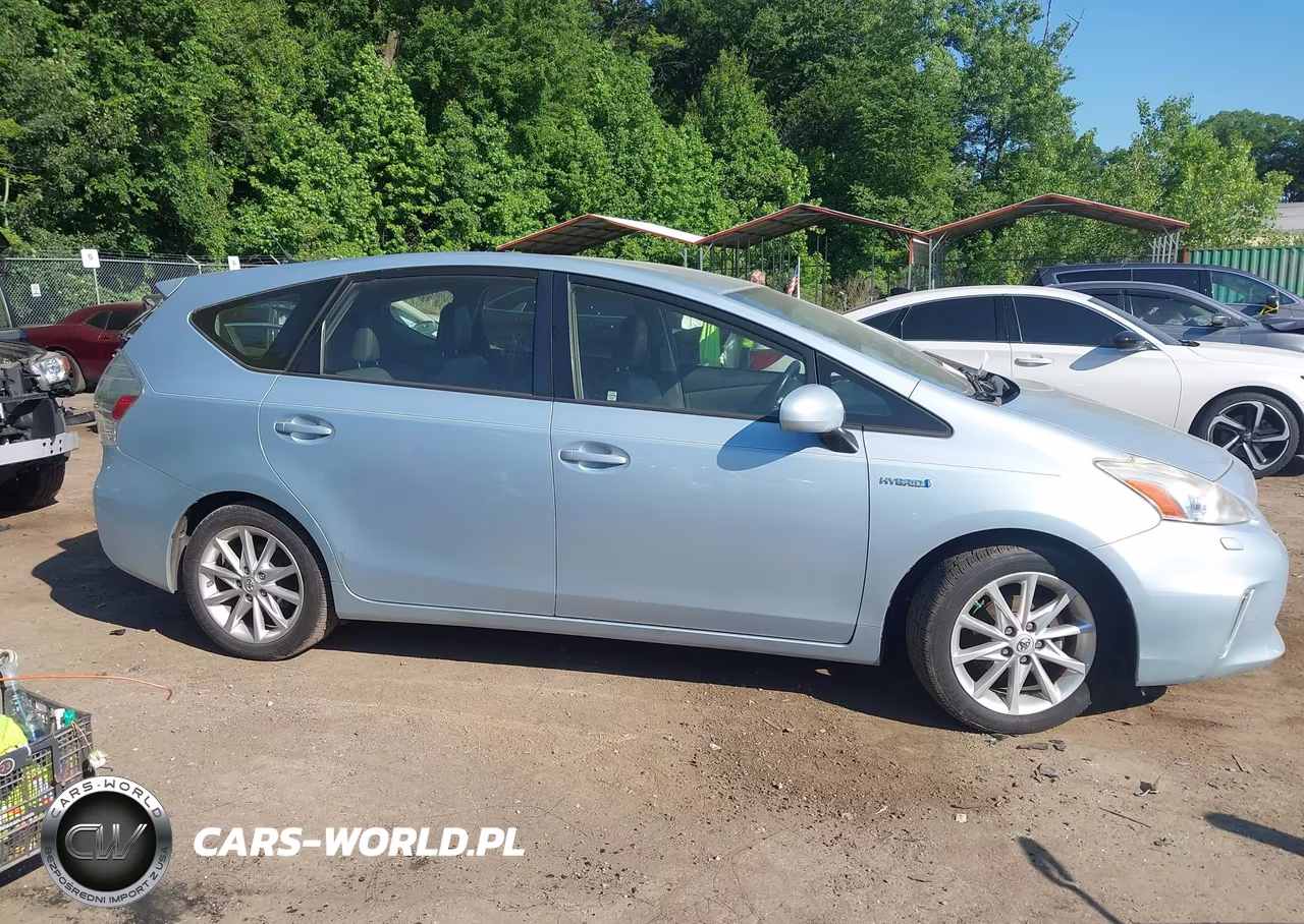 2013 Toyota Prius V Five VIN:JTDZN3EU5D3282193 - 13