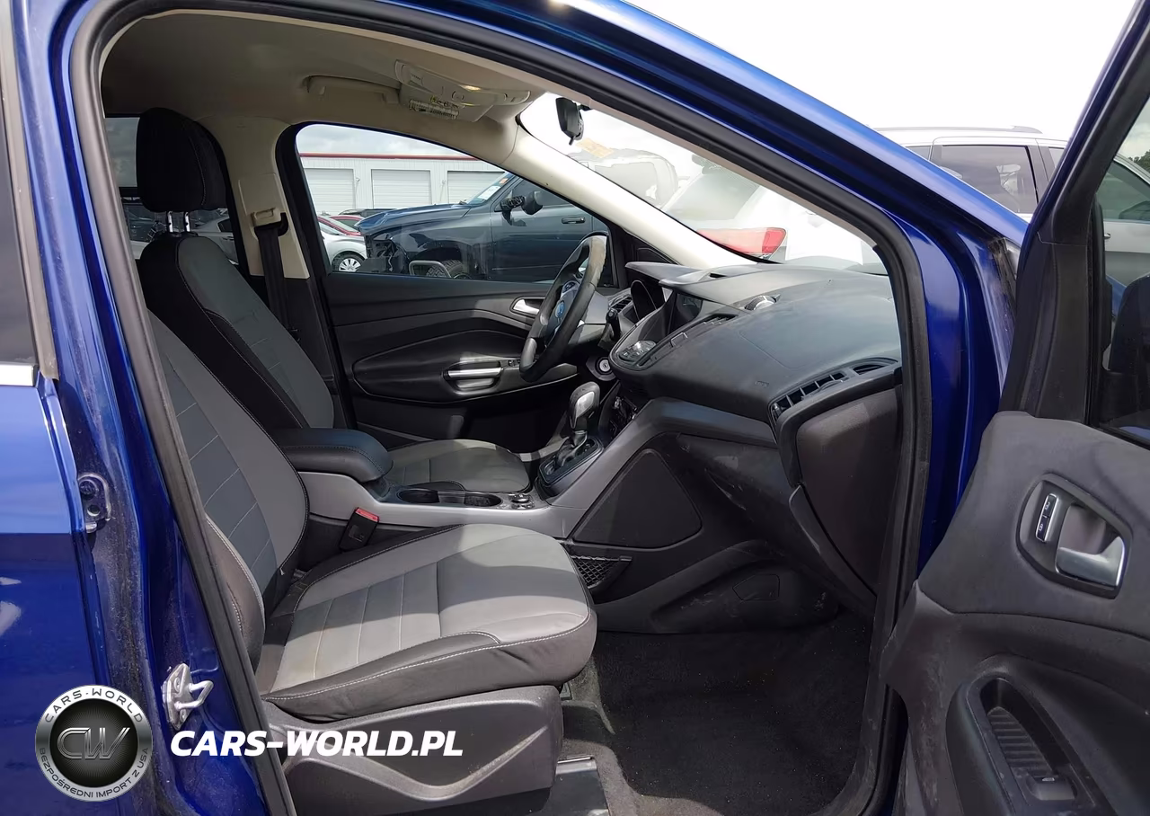 2016 Ford Escape Se VIN:1FMCU0G98GUA52612 - 5