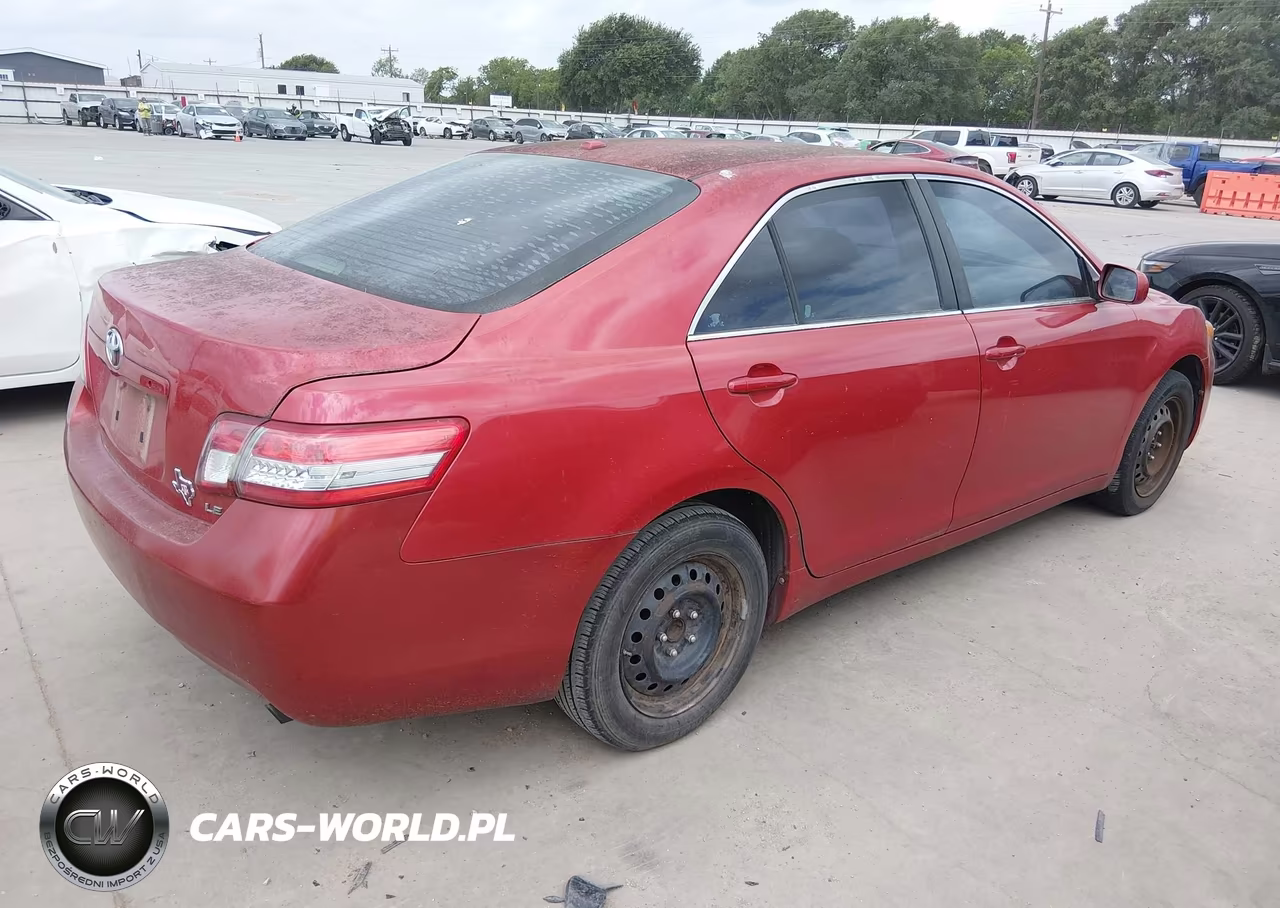 2011 Toyota Camry Le VIN:4T1BF3EKXBU124965 - 4