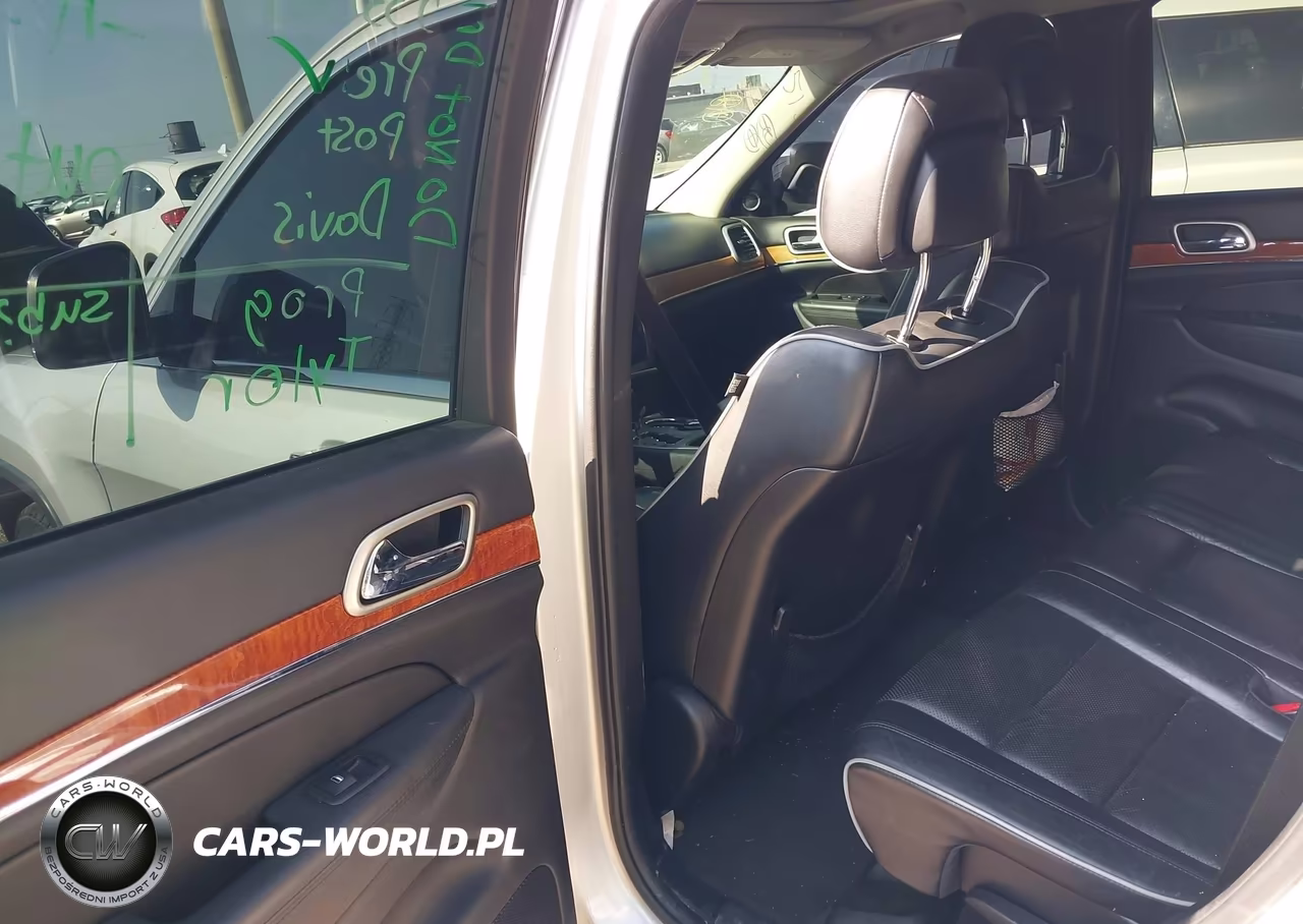 2012 Jeep Grand Cherokee Overland VIN:1C4RJECT5CC247136 - 8