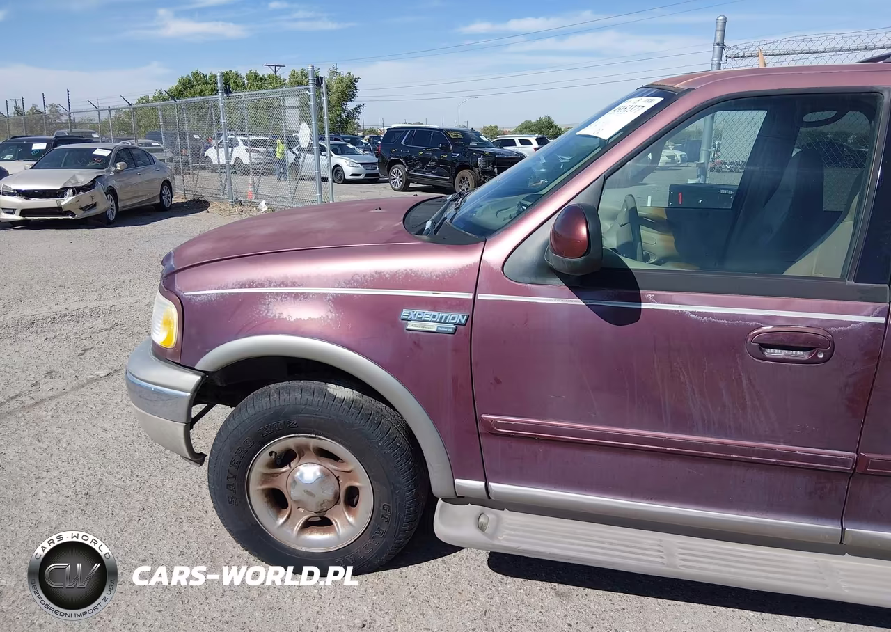 2000 Ford Expedition Eddie Bauer VIN:1FMFU18L7YLB67223 - 14