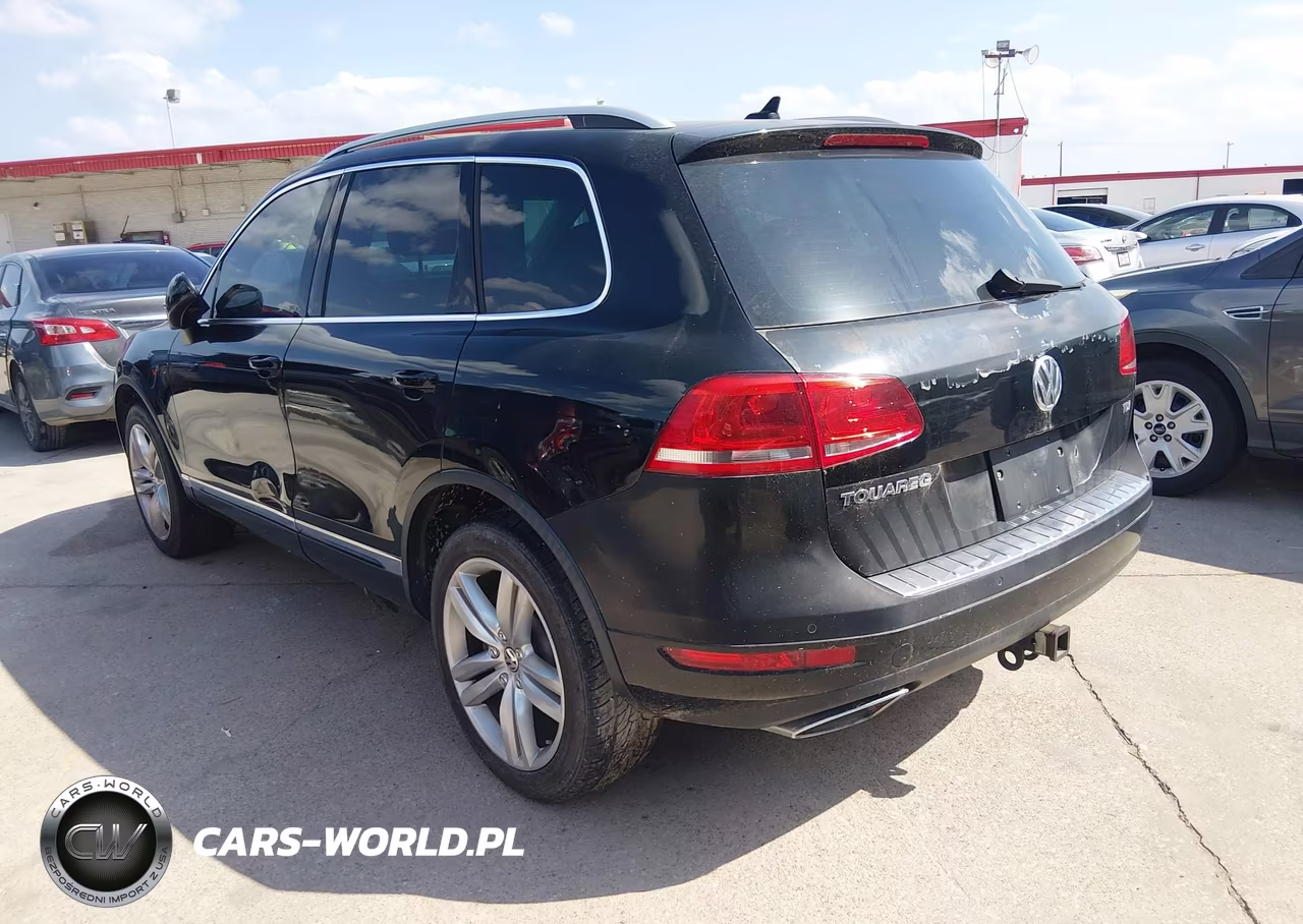 2011 Volkswagen Touareg Tdi Executive VIN:WVGFK9BP7BD005786 - 3