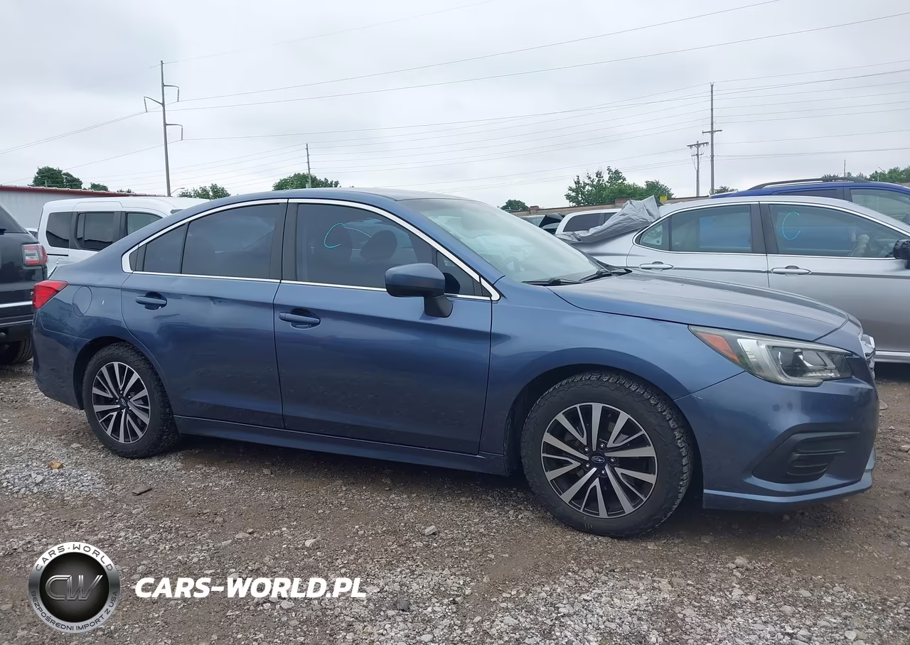 2018 Subaru Legacy 2.5I Premium VIN:4S3BNAC60J3041213 - 13
