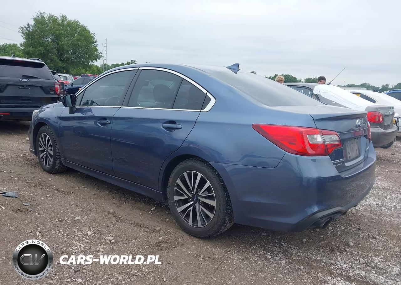 2018 Subaru Legacy 2.5I Premium VIN:4S3BNAC60J3041213 - 3