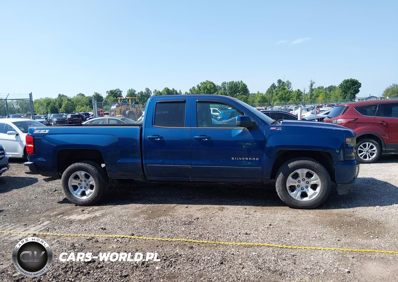 2017 Chevrolet Silverado 1500 2Lt VIN:1GCVKREC8HZ215060 - 13
