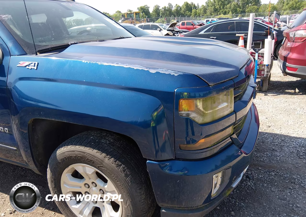 2017 Chevrolet Silverado 1500 2Lt VIN:1GCVKREC8HZ215060 - 6