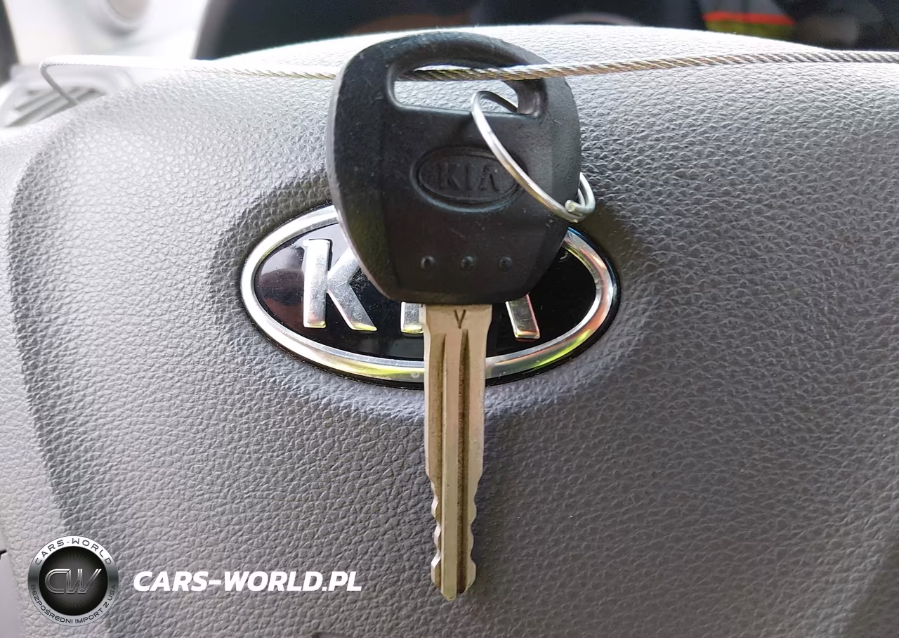 2011 Kia Sedona Lx VIN:KNDMG4C75B6389019 - 11