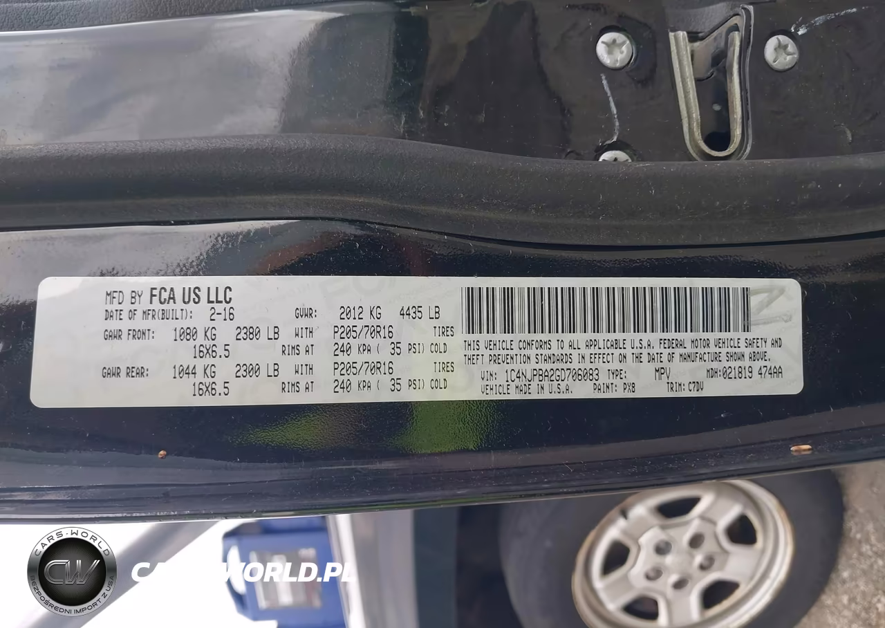 2016 Jeep Patriot Sport VIN:1C4NJPBA2GD706083 - 9