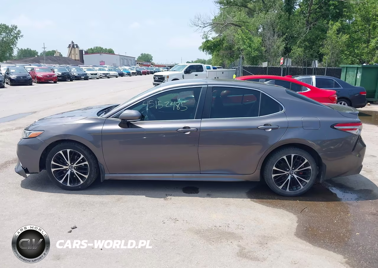 2019 Toyota Camry Se VIN:4T1B11HK6KU177905 - 13
