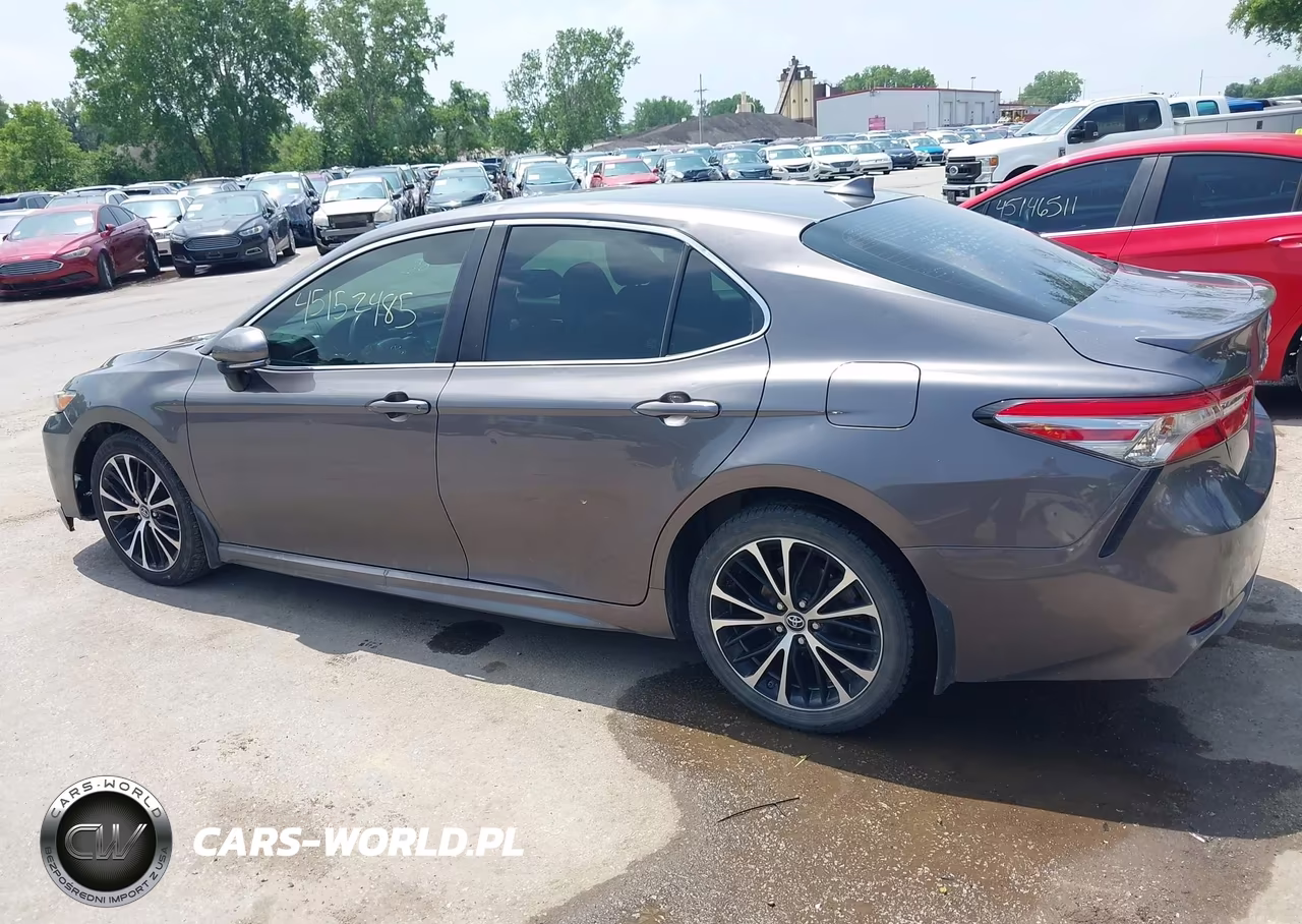 2019 Toyota Camry Se VIN:4T1B11HK6KU177905 - 3